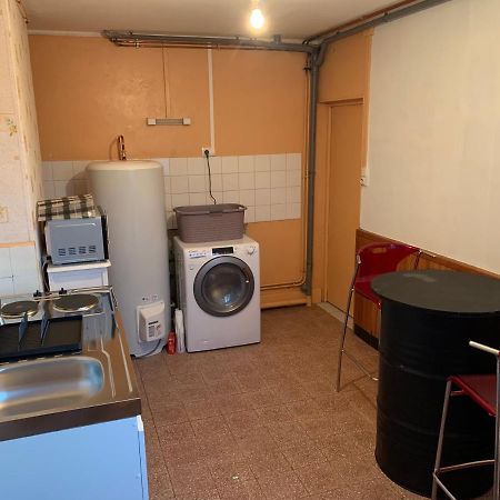 Ferienwohnung Studio Ideal Travail, Famille, Tout Y Est … Dompierre-sur-Besbre Exterior foto